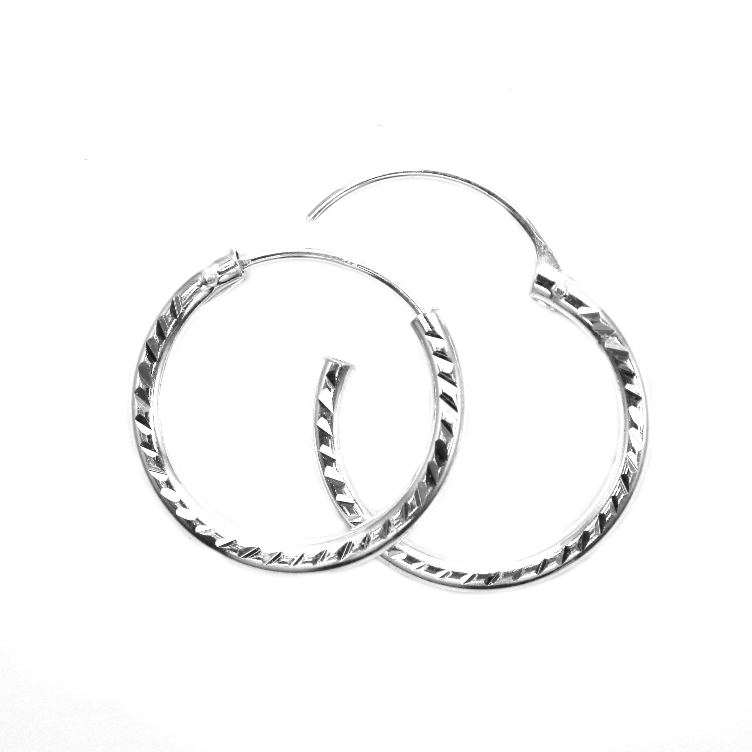 18mm silver diamond cut hoop earrings
